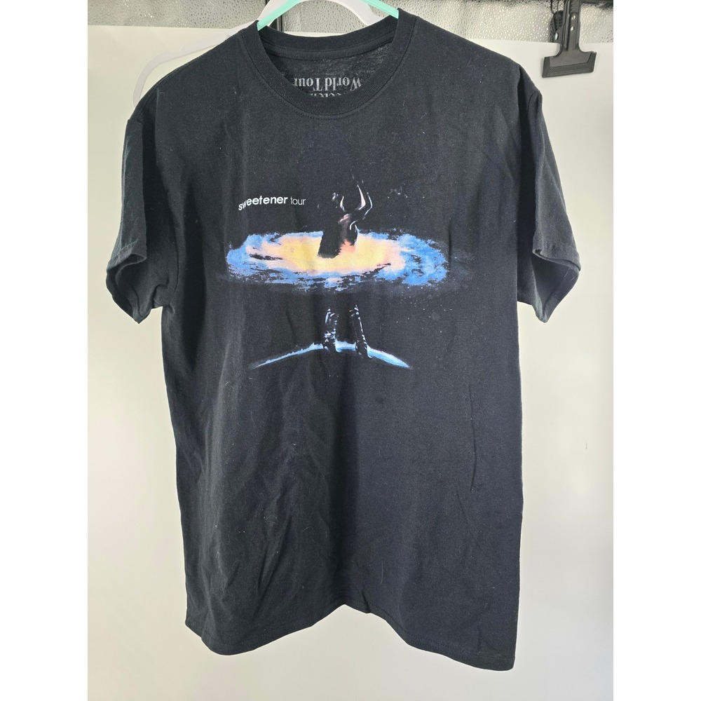 Ariana Grande Sweetener World Tour 2019 Black Graphic T-Shirt Medium Concert Tee